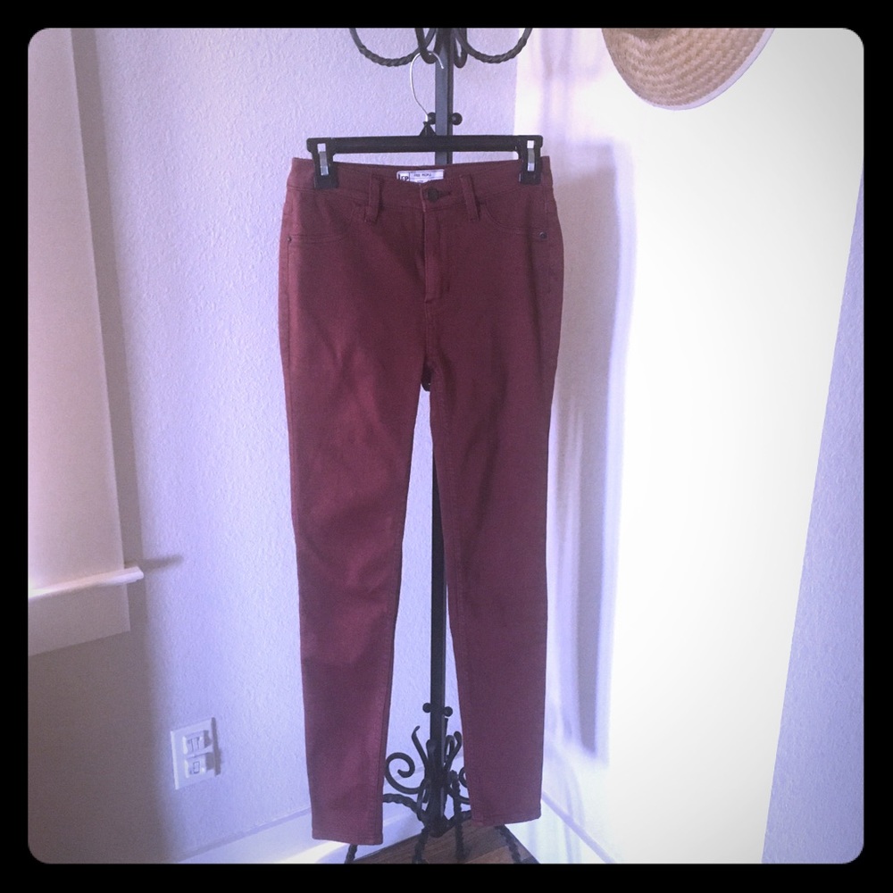Free People maroon skinny jeans size 25